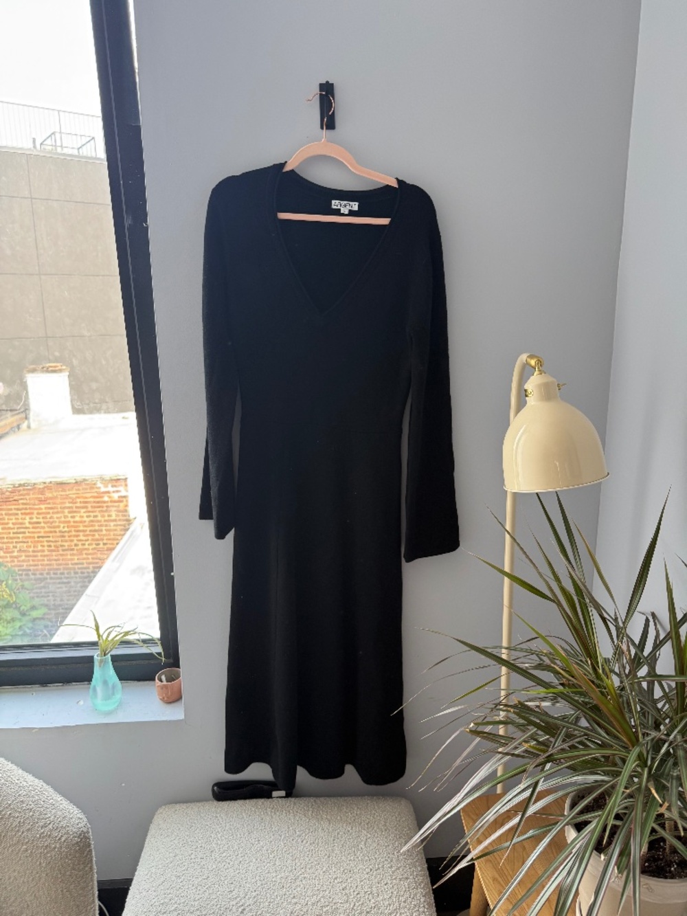 Argent Black Merino Wool V-Neck Midi Dress M